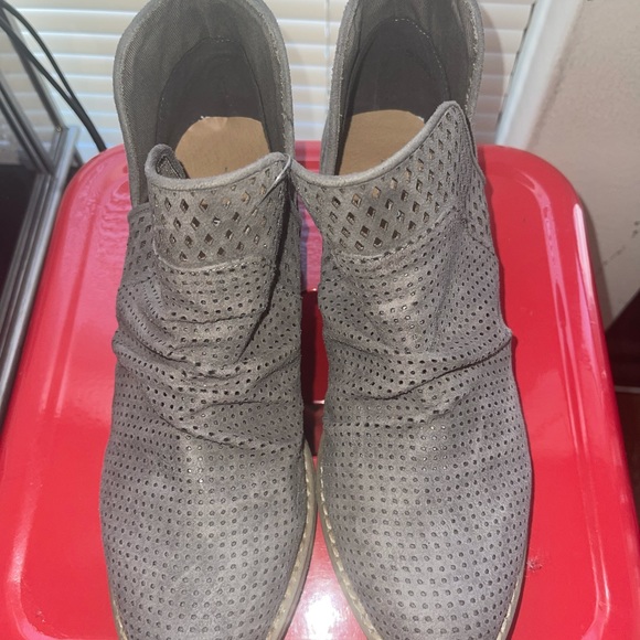 Grey Bootie - Picture 2 of 4